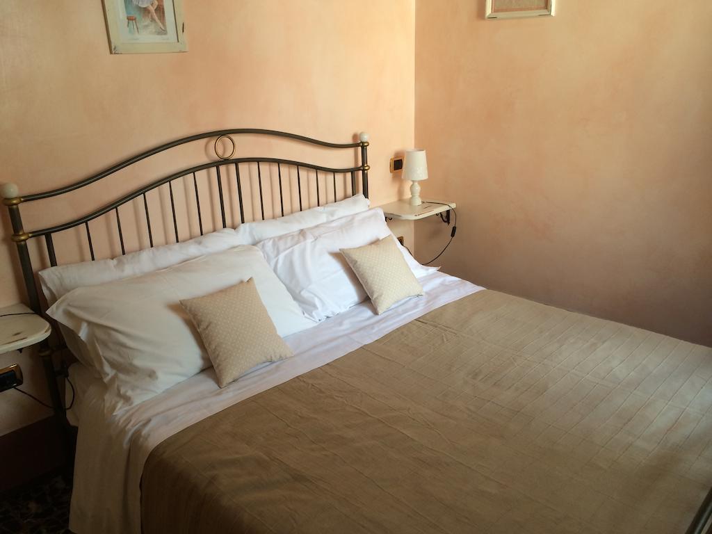 Relais Borgo Sul Mare Ospitalita Diffusa Silvi Paese Номер фото